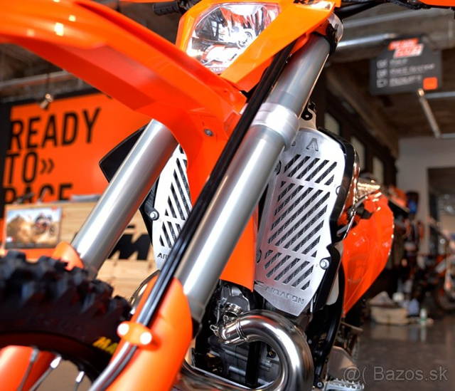 Výztuhy kryty chladiče komplet s ventilátorem KTM, Husqvarna
