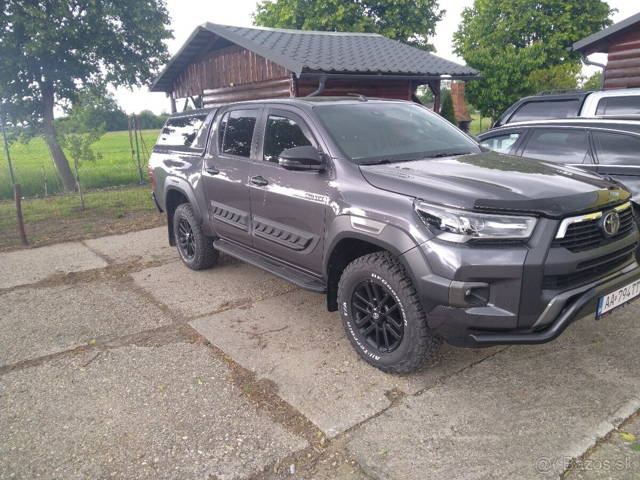 Predám Toyota hilux 2.8 odpočet DPH