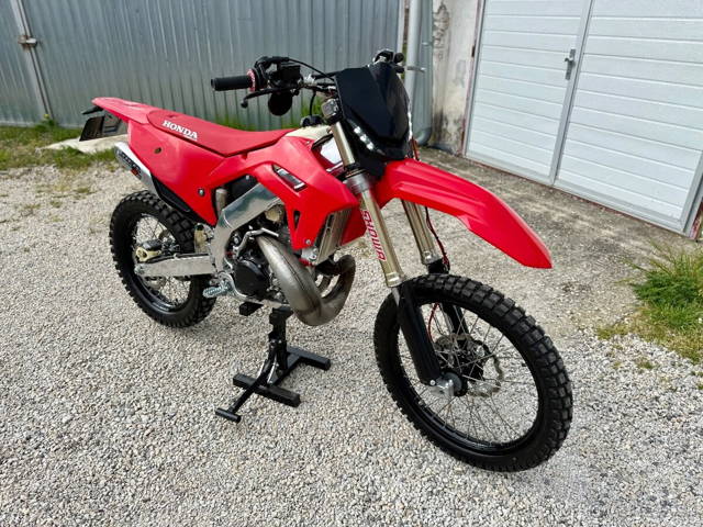 Unikatna Honda CR250R