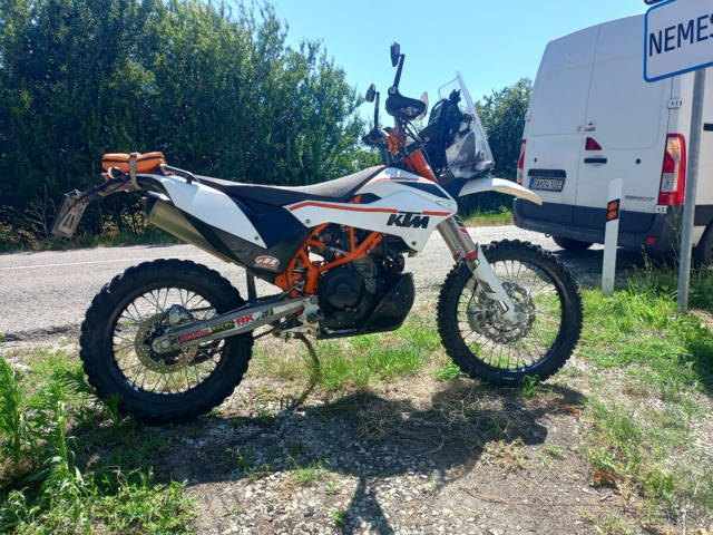 ktm 690