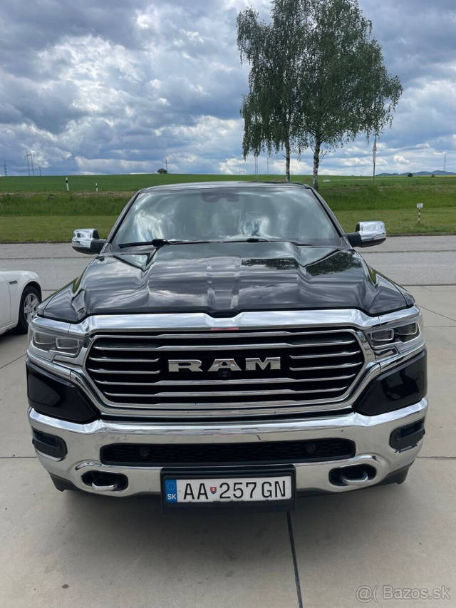 DODGE RAM 1500 LIMITED LONGHORN 5.7 V8 HEMI