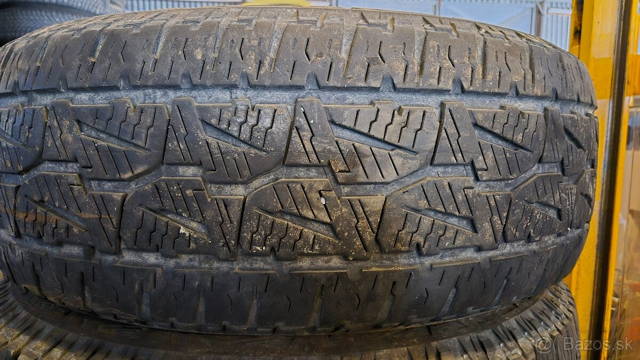 Predám pneu Hilux,Landcruiser