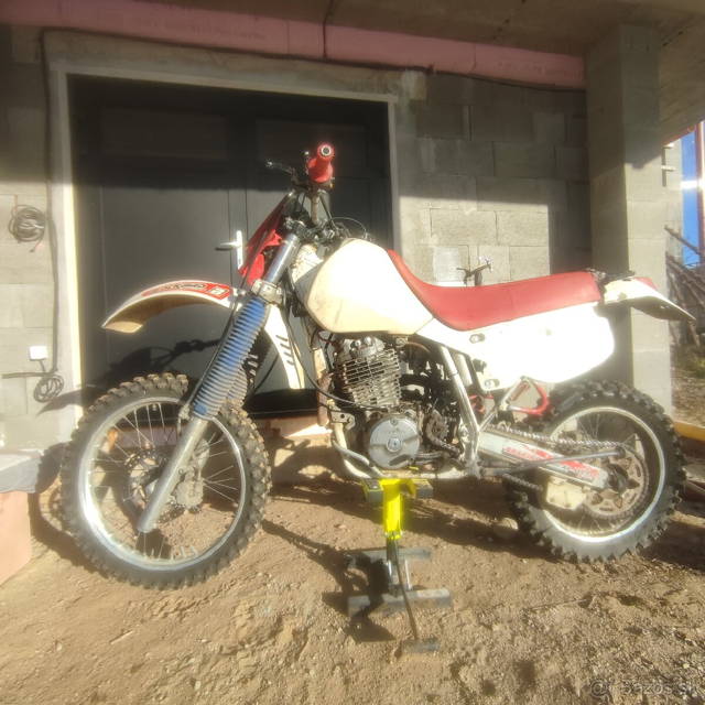 Predám Hondu XR 600r