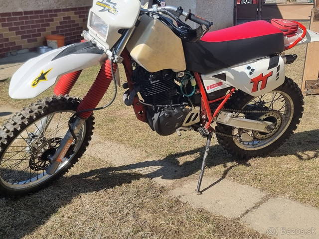 YAMAHA TT 600