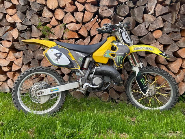 Suzuki rm 125