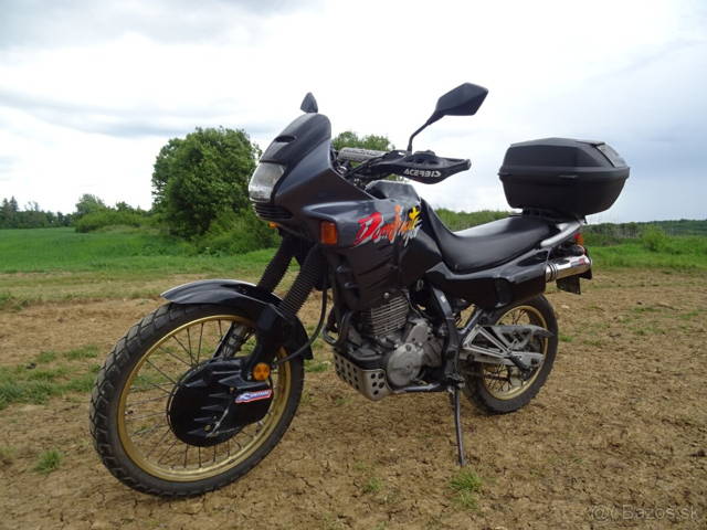 Honda NX 500 Dominator