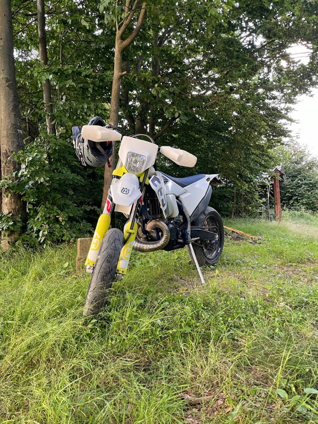 Husqvarna te 300 2020 supermoto enduro