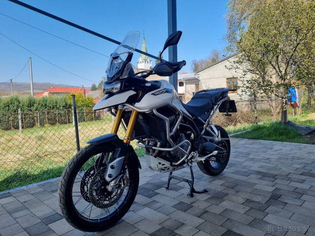Predám TRIUMPH Tiger 900 Rally rv: 06/2021 naj:25600 z