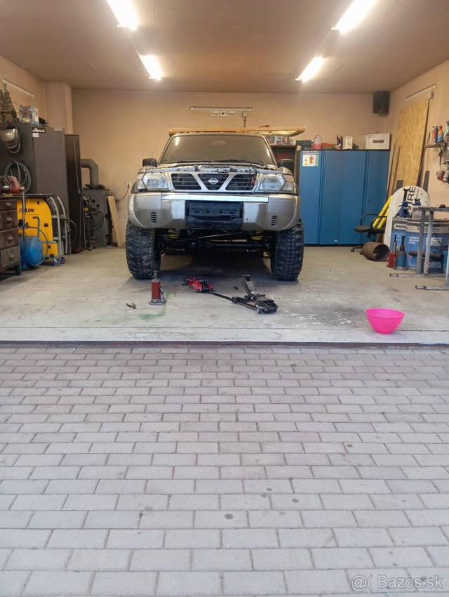 Nissan patrol y61 predný nárazník