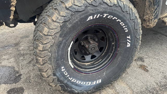 BFgoodrich 33x12.5 r15
