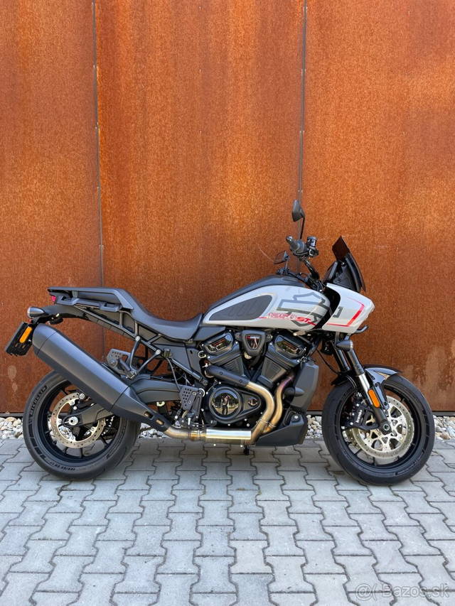 Harley-Davidson Pan America ST