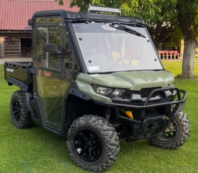 CAN - AM Traxter