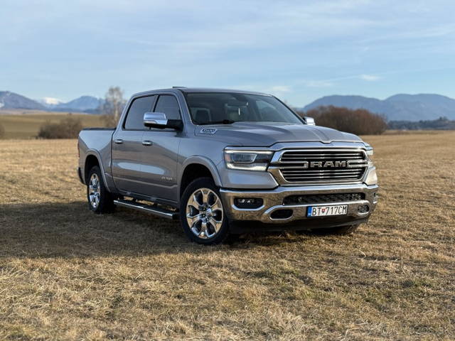 Dodge RAM 1500 V8 Laramie