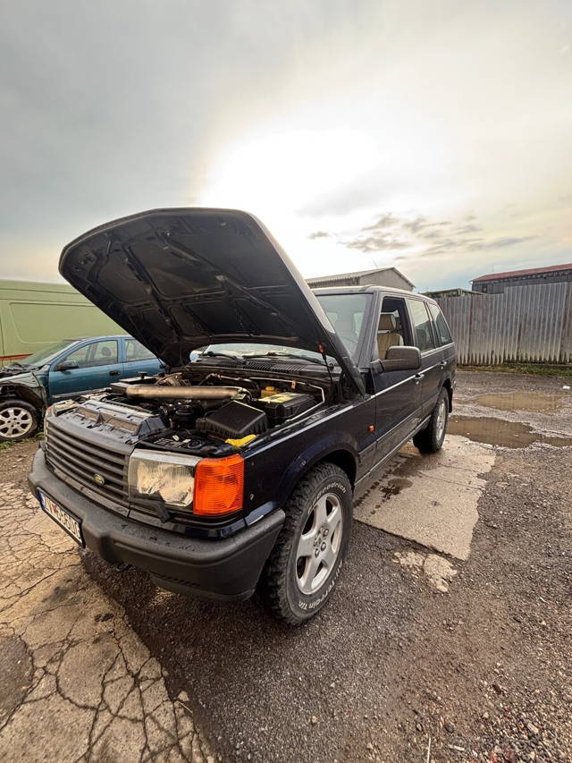 2x Range rover P38 2.5