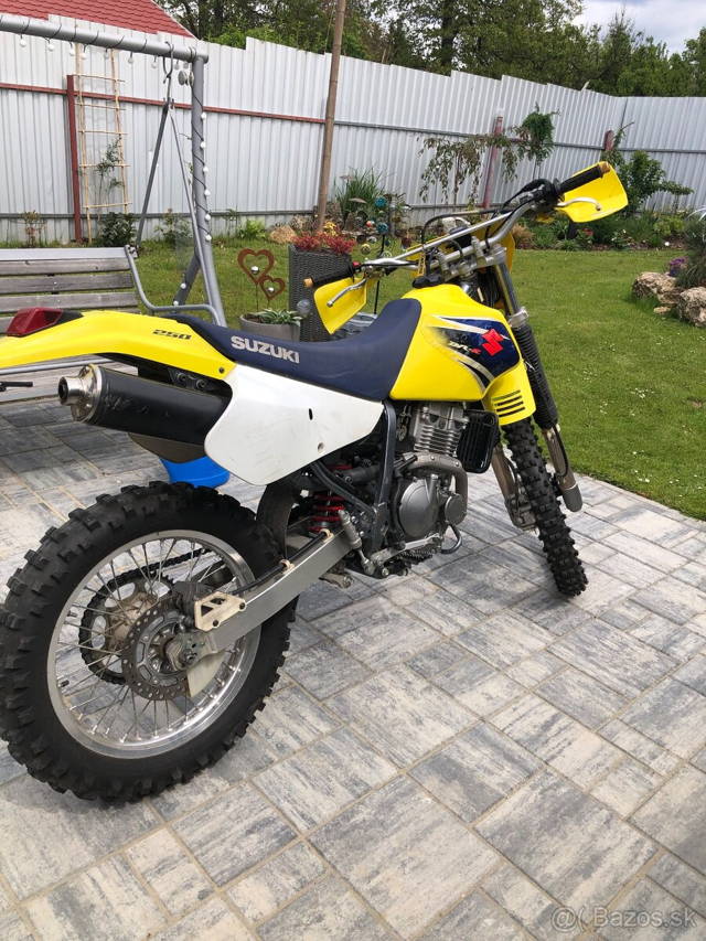 Suzuki DR Z 250 Top stav dovoz z USA