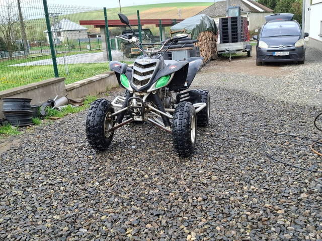 Yamaha raptor 660r