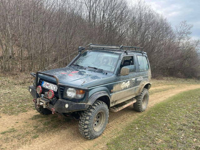 Mitsubishi Pajero 2.5 td