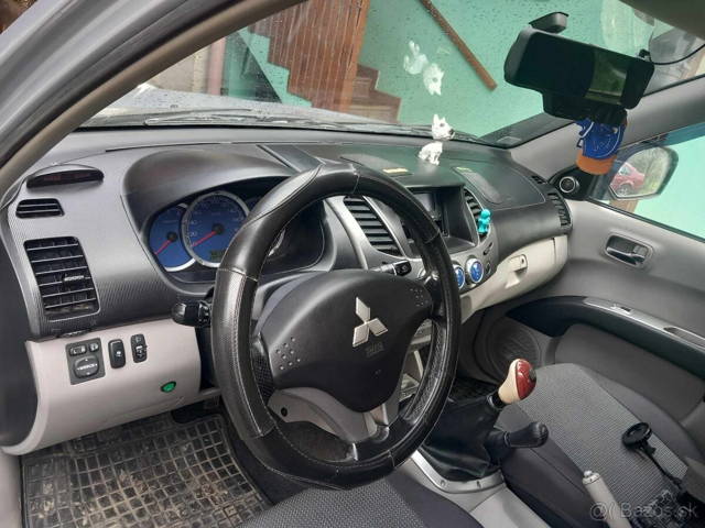 L200