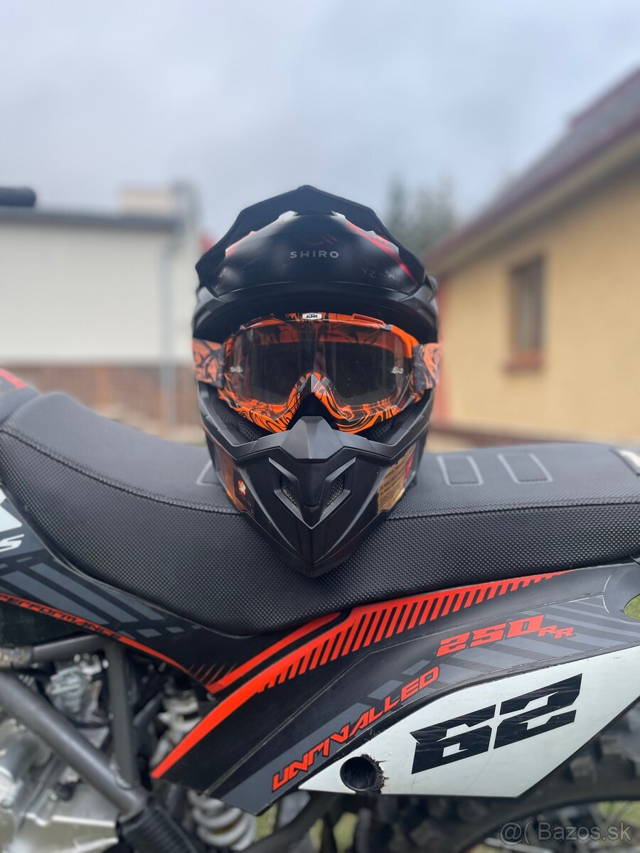 Motocross prilba M