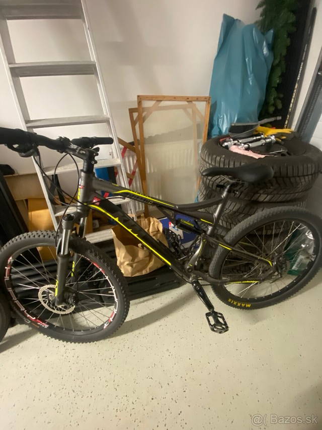 Celoodpruzeny bike