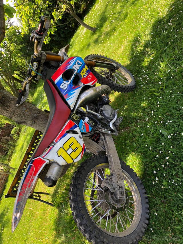 Suzuki rm125