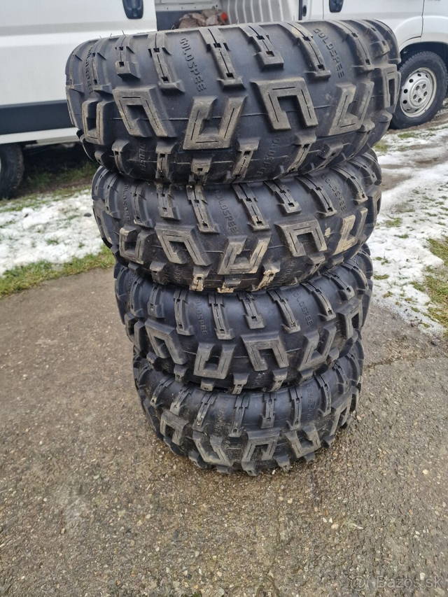 Pneumatiky Goldspeed R12