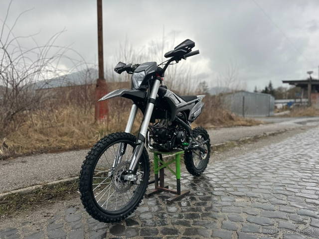 Pitbike ASIX XB68 125CM3 + El. štart, Predne svetlo