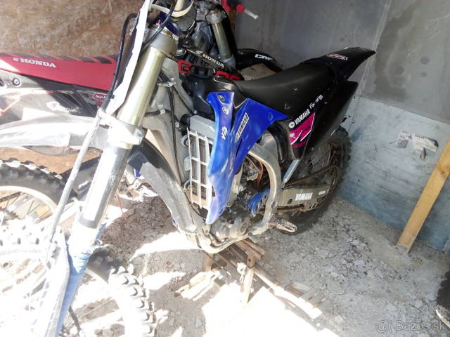 Predám Yamaha yfz 250 rok 2009