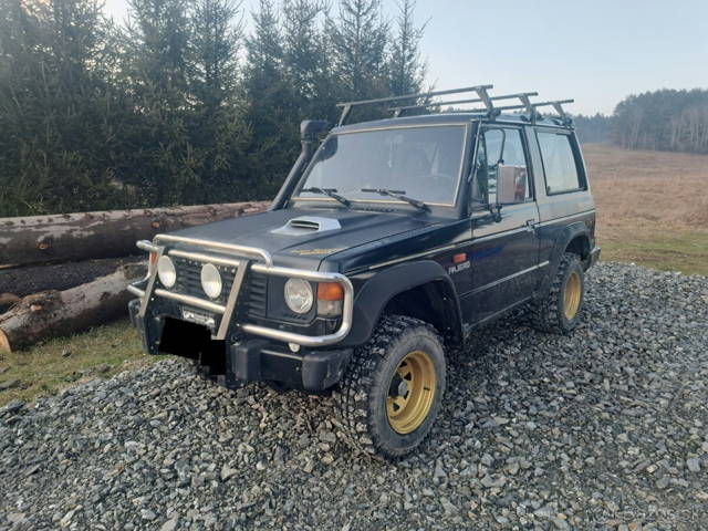 Predám mitshubishi pajero 1