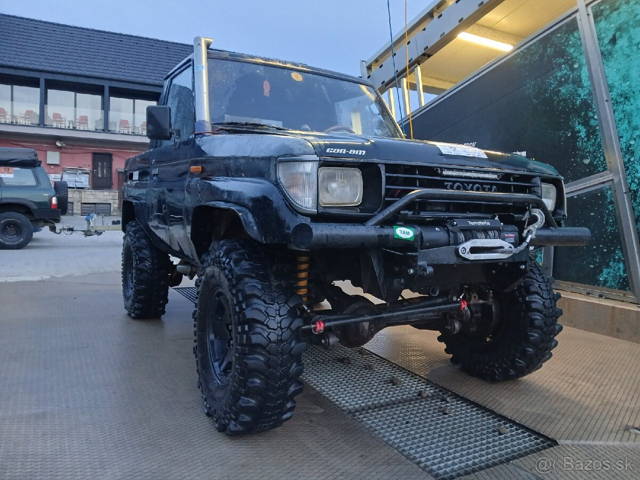 Toyota Land cruiser 70