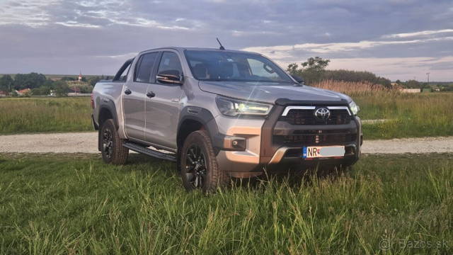Toyota Hilux DC 2.8 I Invincible 4x4 A/T