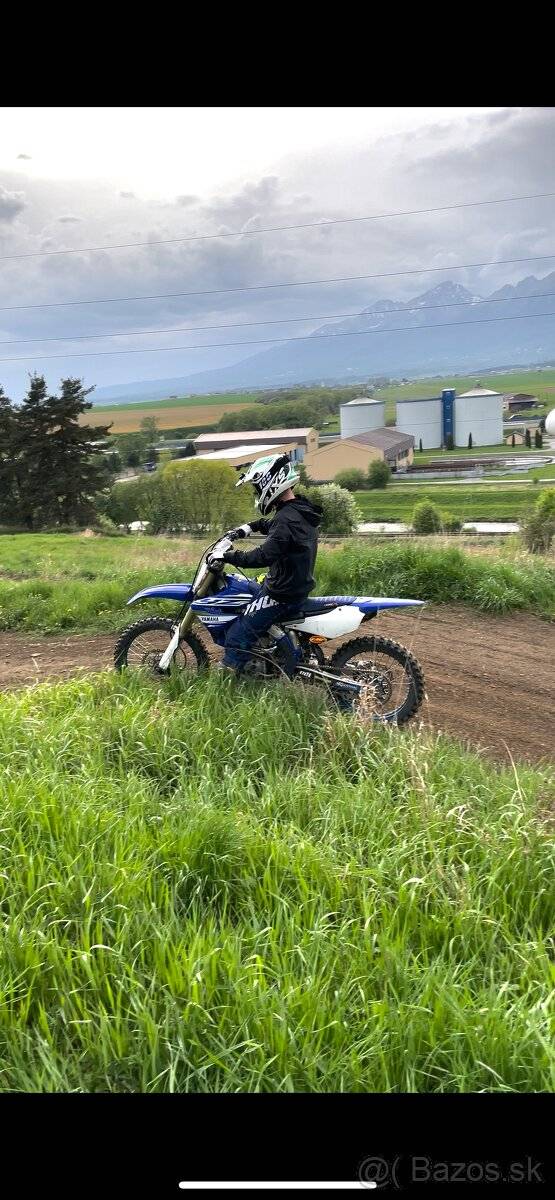 KUPIM plasty yzf