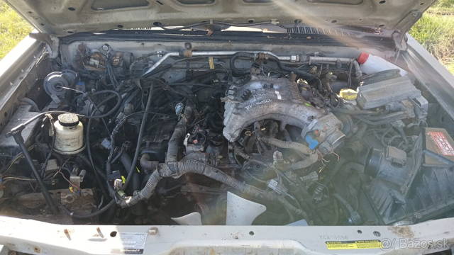 Nissan Frontier benzin 3,3