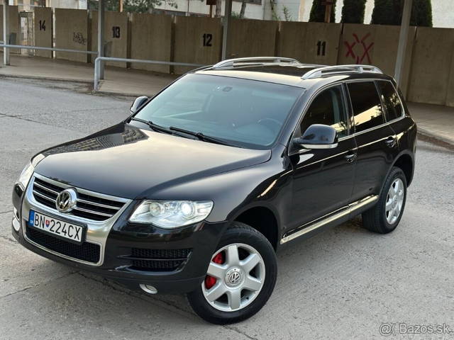 Predám Volkswagen Touareg 3,0 TDI V6 A/T