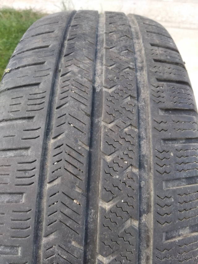 205/70 R15