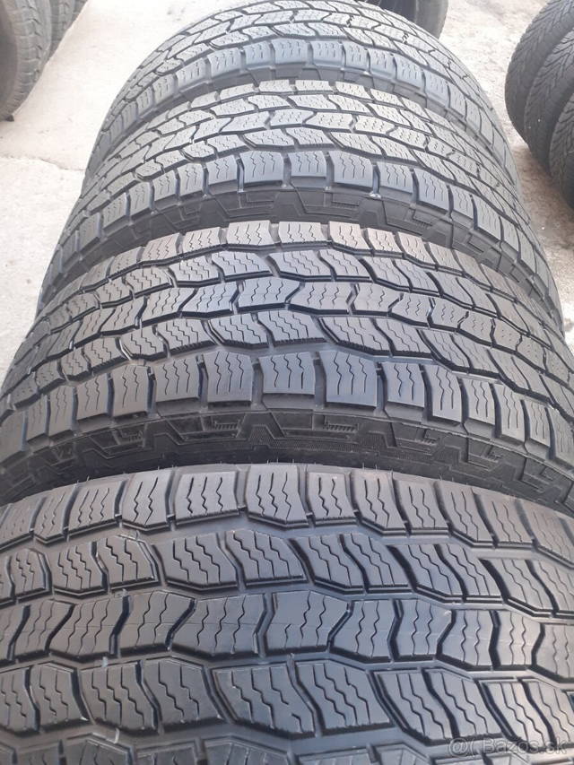 275/60 r20 celoročné pneumatiky 4ks Cooper, Hummer, Ram