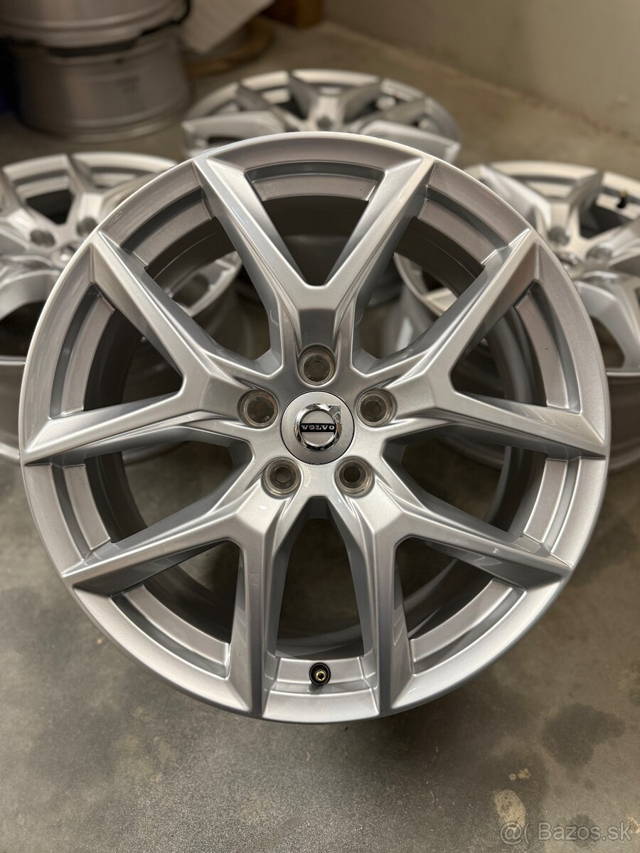 Nepoužité hliníkové disky 5x108 R18 Volvo XC60 , XC40 V90CC