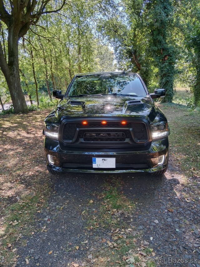 Dodge Ram Big Horn pěkný stav plná servisní historie