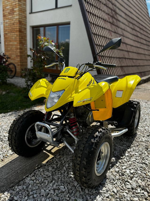 Predám Suzuki LTZ 250 v dobrom stave.