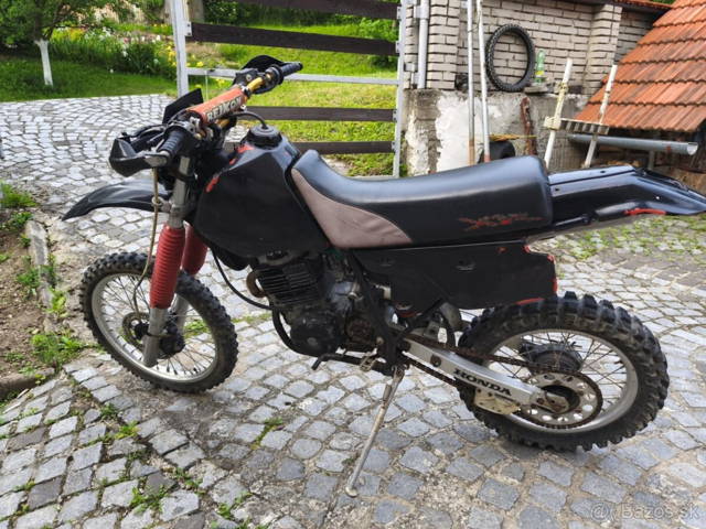 Predám Hondu XR 600 R bez tp