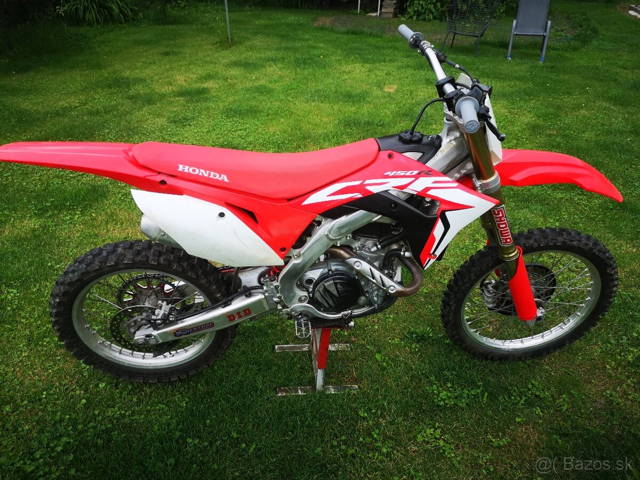 Honda CRF 450R, r.v. 2017 s el. startérem