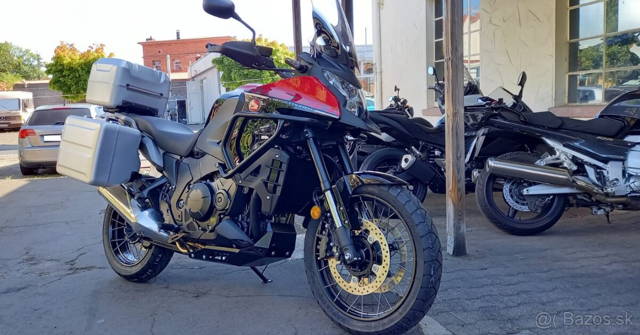 Honda VFR1200 X 2020 Manuál 2413 km