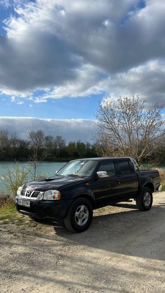 Nissan Navara 2.5 Di 98kw D22 dlhá kabína
