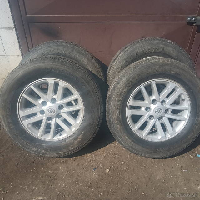 Predám 17 kolesá Toyota hilux