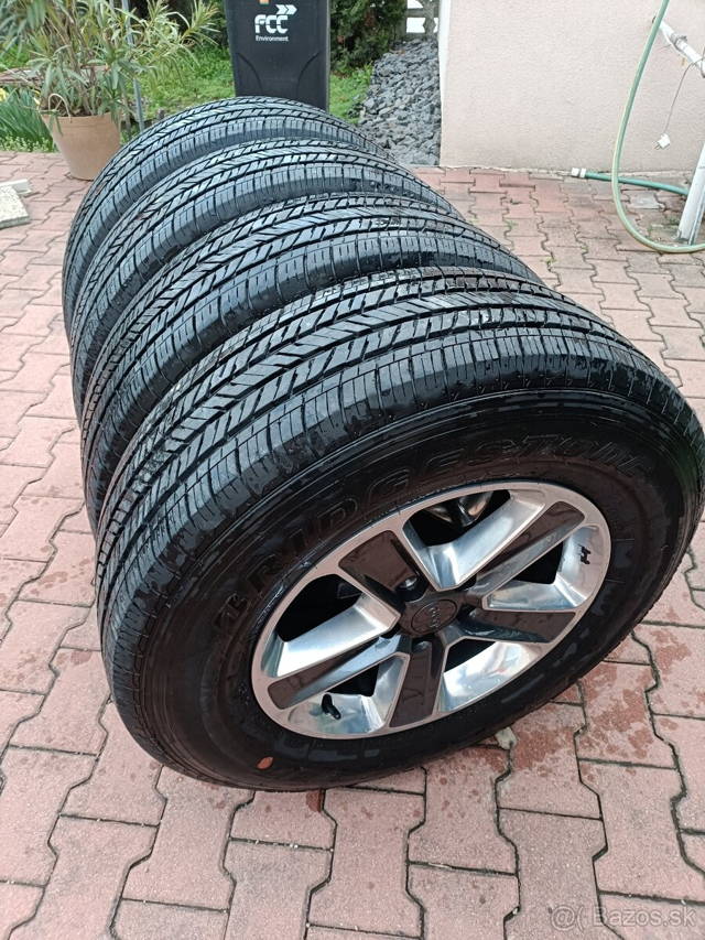 R18 Celoročná sada JEEP WRANGLER 4x 255/70R18 BRIDGESTONE