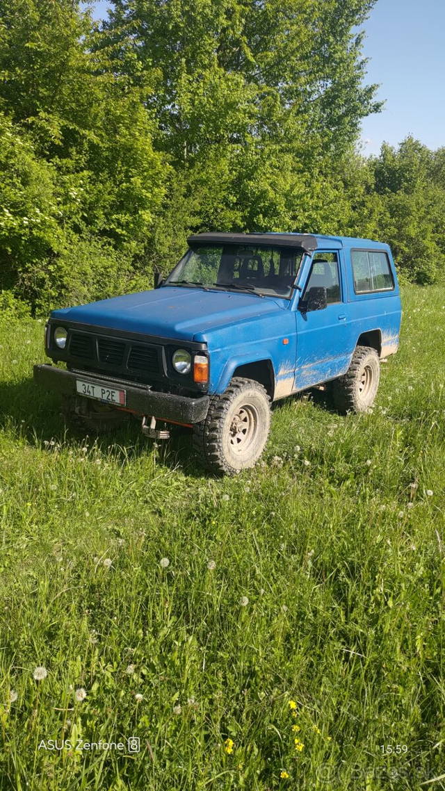 Predám Nissan patrol KY 260