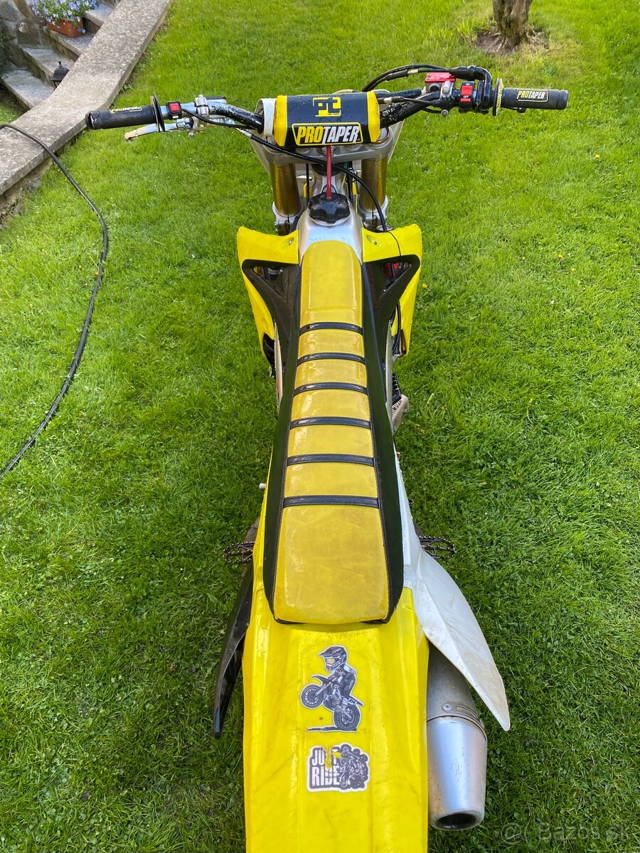 Suzuki rmz 250