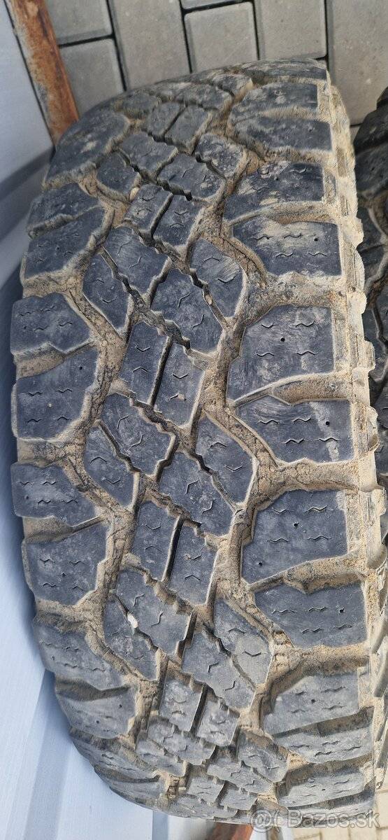 Terénne pneumatiky off road 265/70 R17 GOOD YEAR WRANGLER