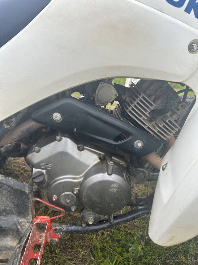 Suzuki ltz 250