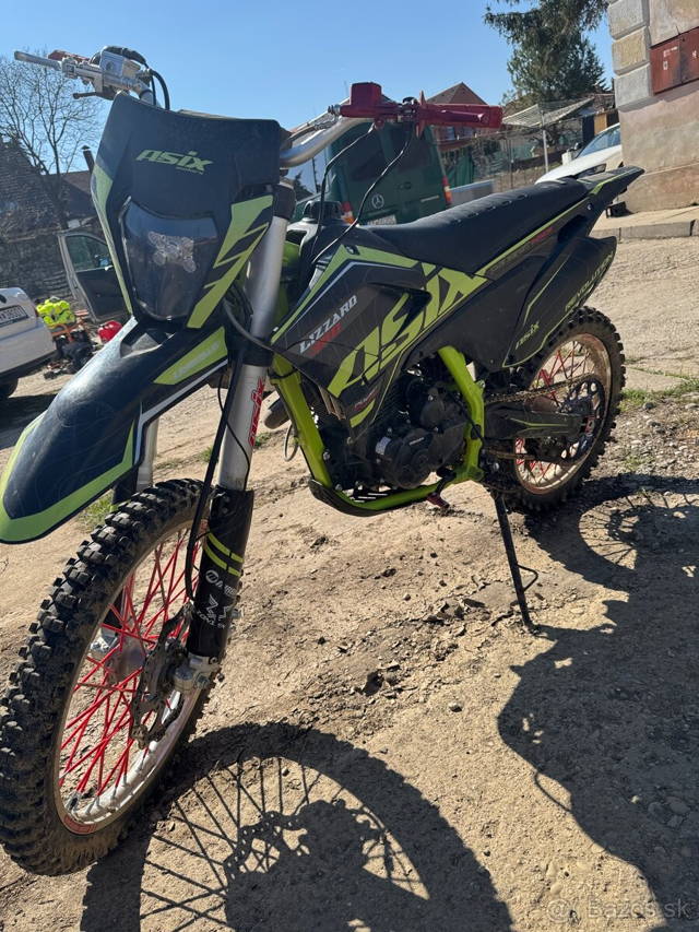 Asix 300cc